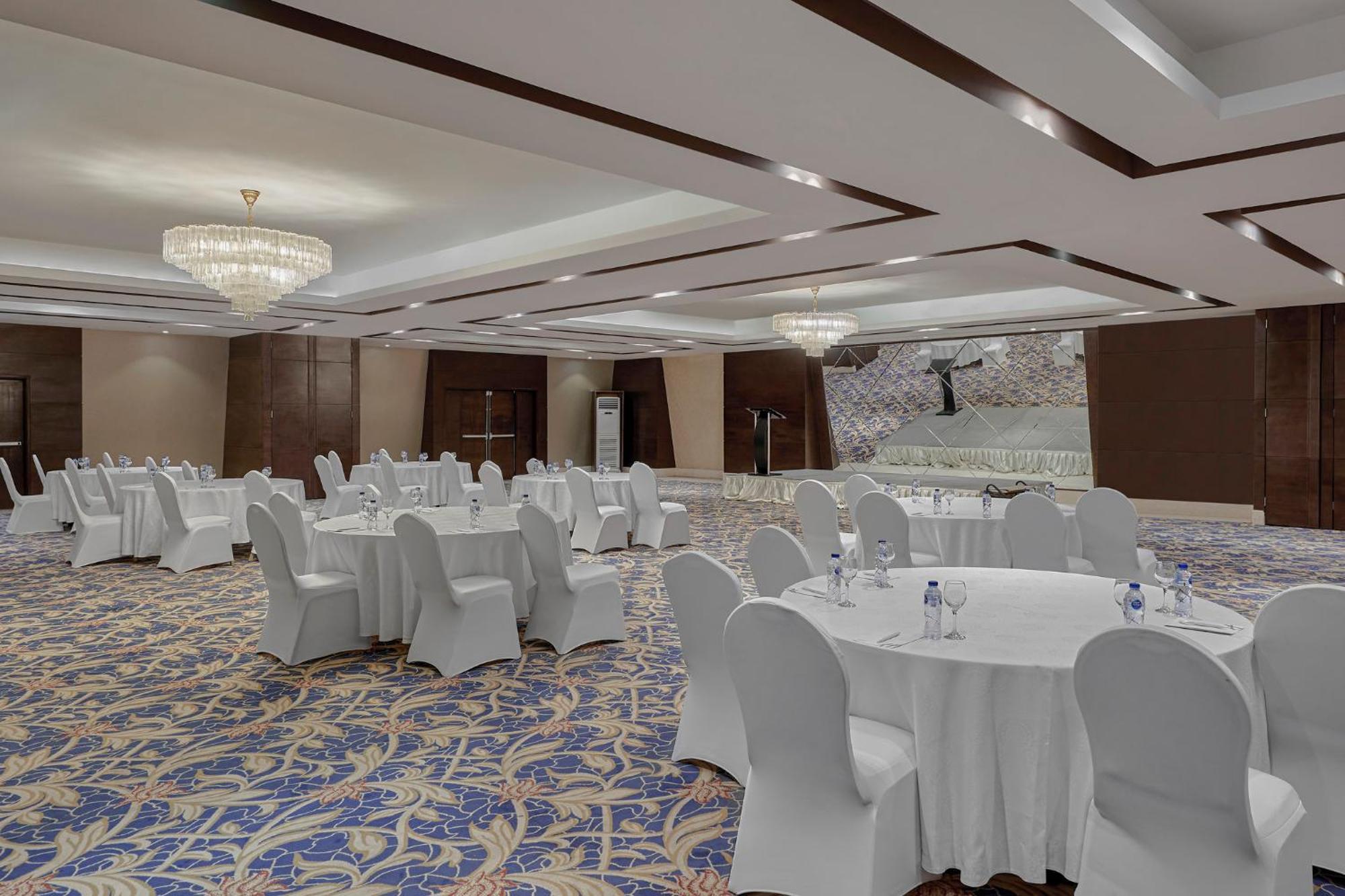 Holiday Inn Tabuk By Ihg Dış mekan fotoğraf