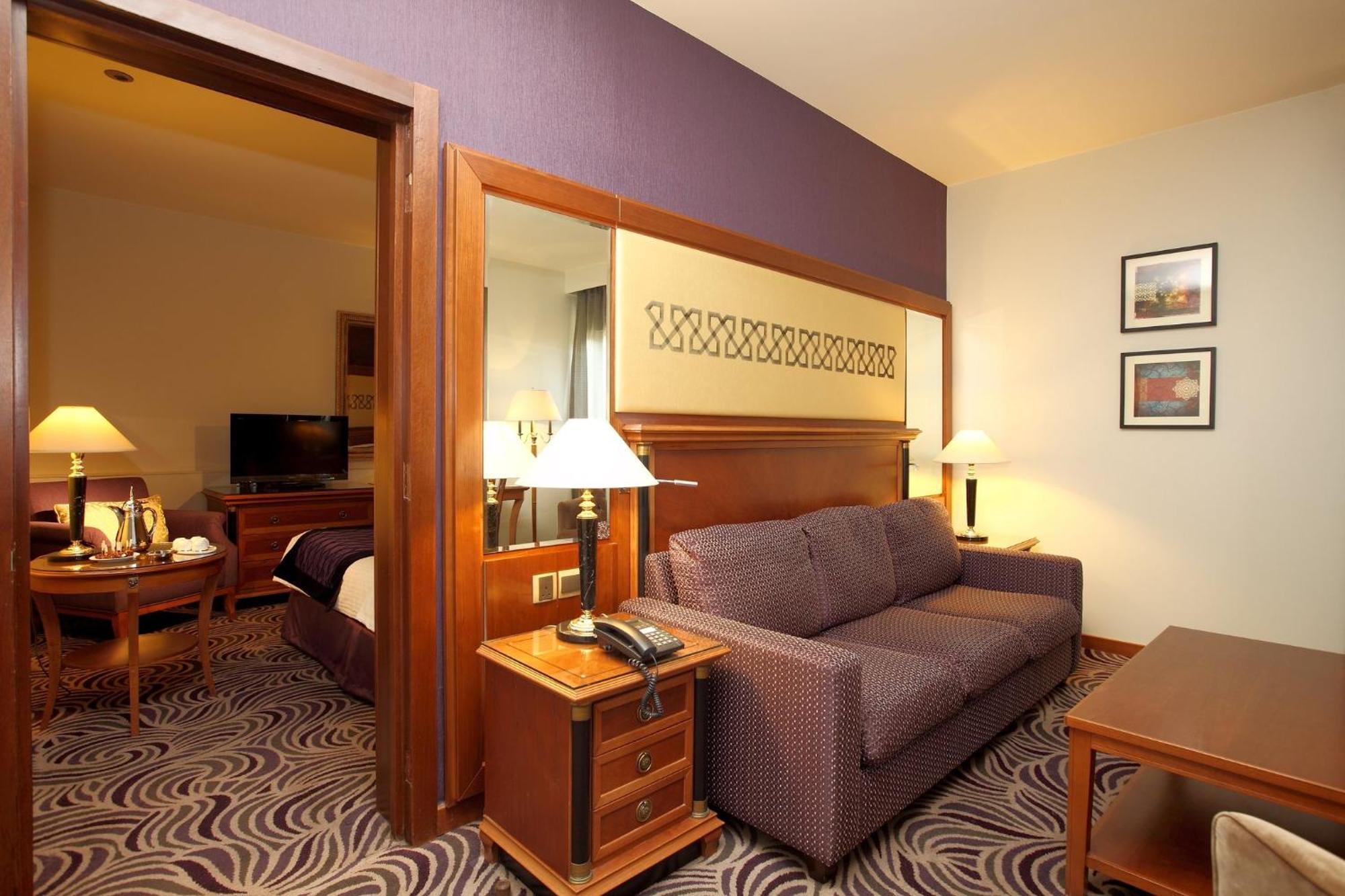 Holiday Inn Tabuk By Ihg Dış mekan fotoğraf